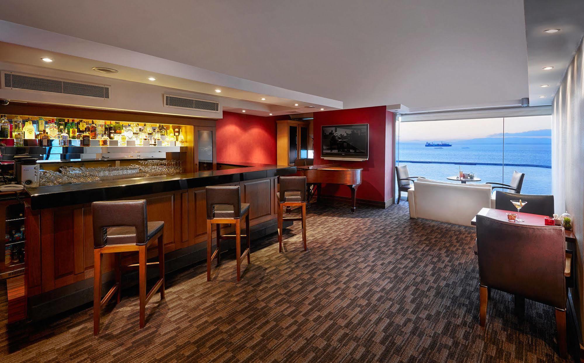 Kordon Hotel Pasaport Измир Экстерьер фото